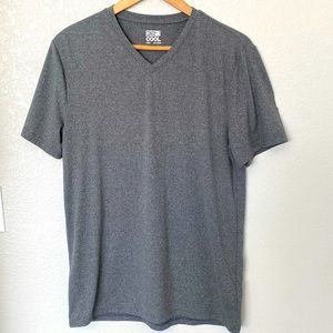 32 Degrees Cool - T Shirt Size M